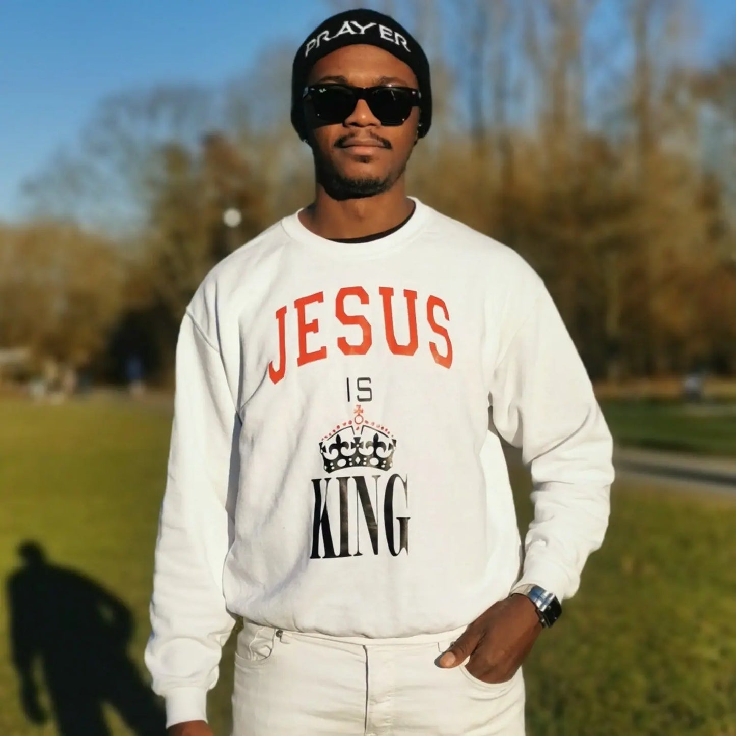 JESUS IS KING SWEATSHIRT prayer-shop.com