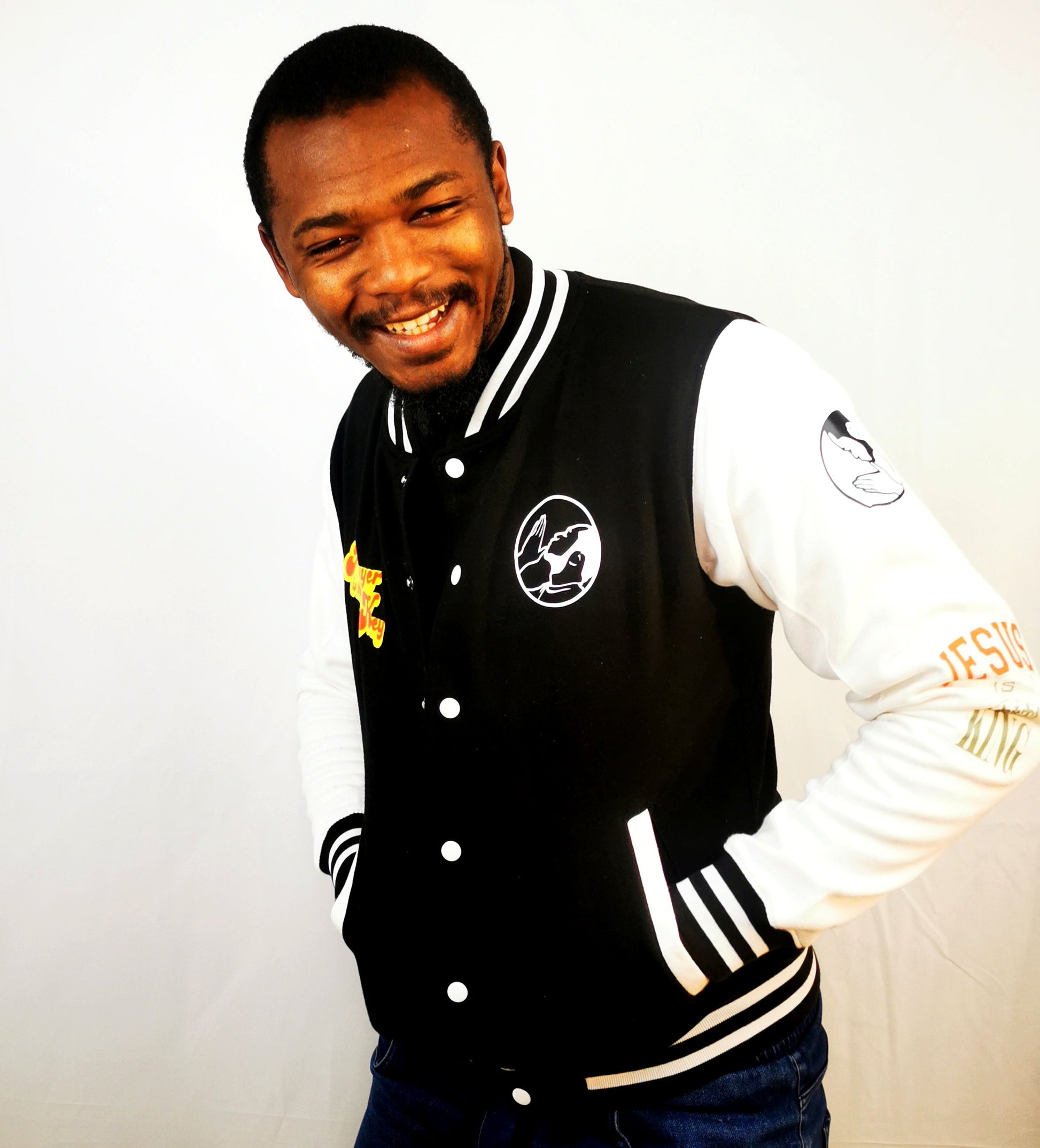 COLLEGE-SWEATJACKE SCHWARZ WEIß prayer-shop.com